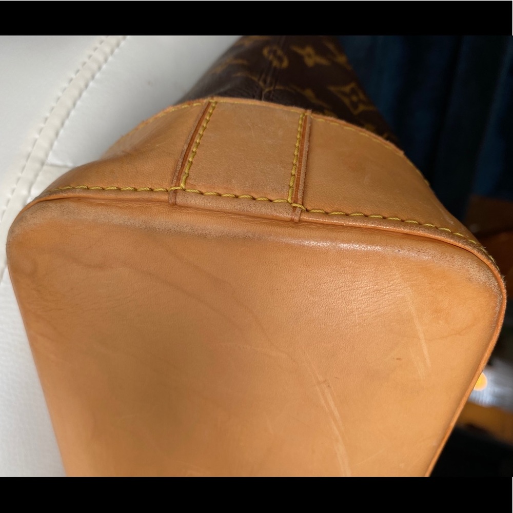 ❌❌SOLD❌❌ Authentic Loius Vuitton Horizontal Lockit - Picture 16 of 16